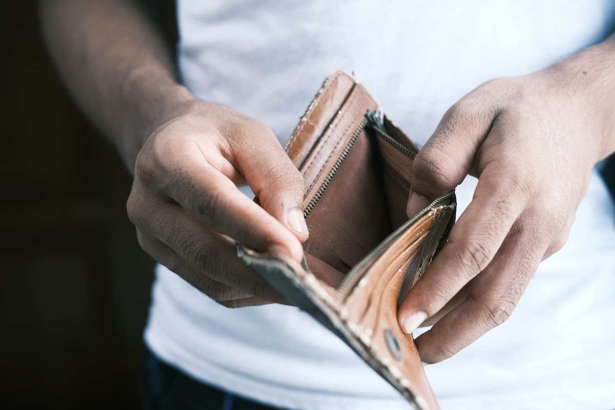 4 Steps to Take if Your Wallet Is Lost or Stolen